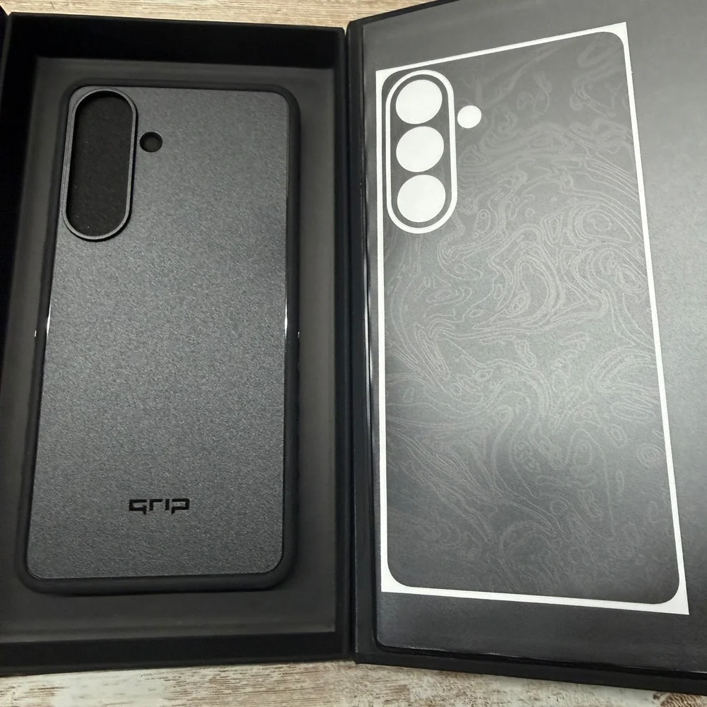 dbrand Grip Case Samsung Galaxy S26 Plus MagSafe Triple Black New Open Box